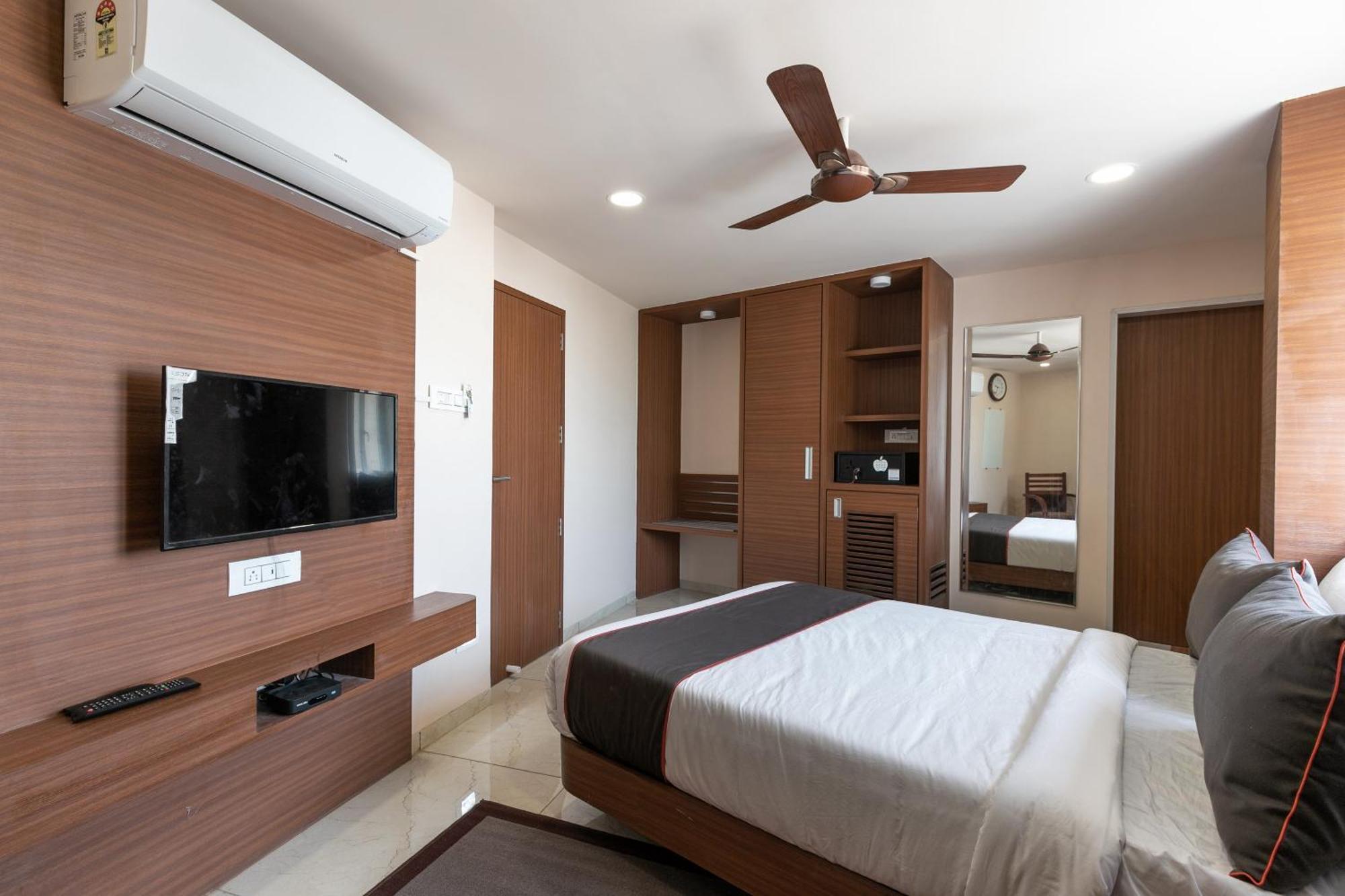 Collection O Simran Raghuveer Para Rajkot Exterior foto
